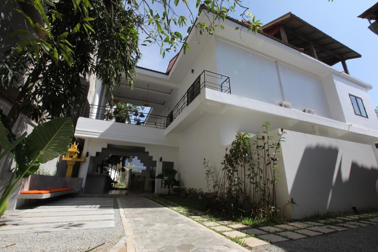 Ashia Hotel & Lounge Siem Reap Buitenkant foto