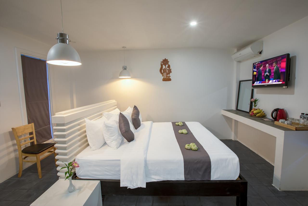 Ashia Hotel & Lounge Siem Reap Buitenkant foto