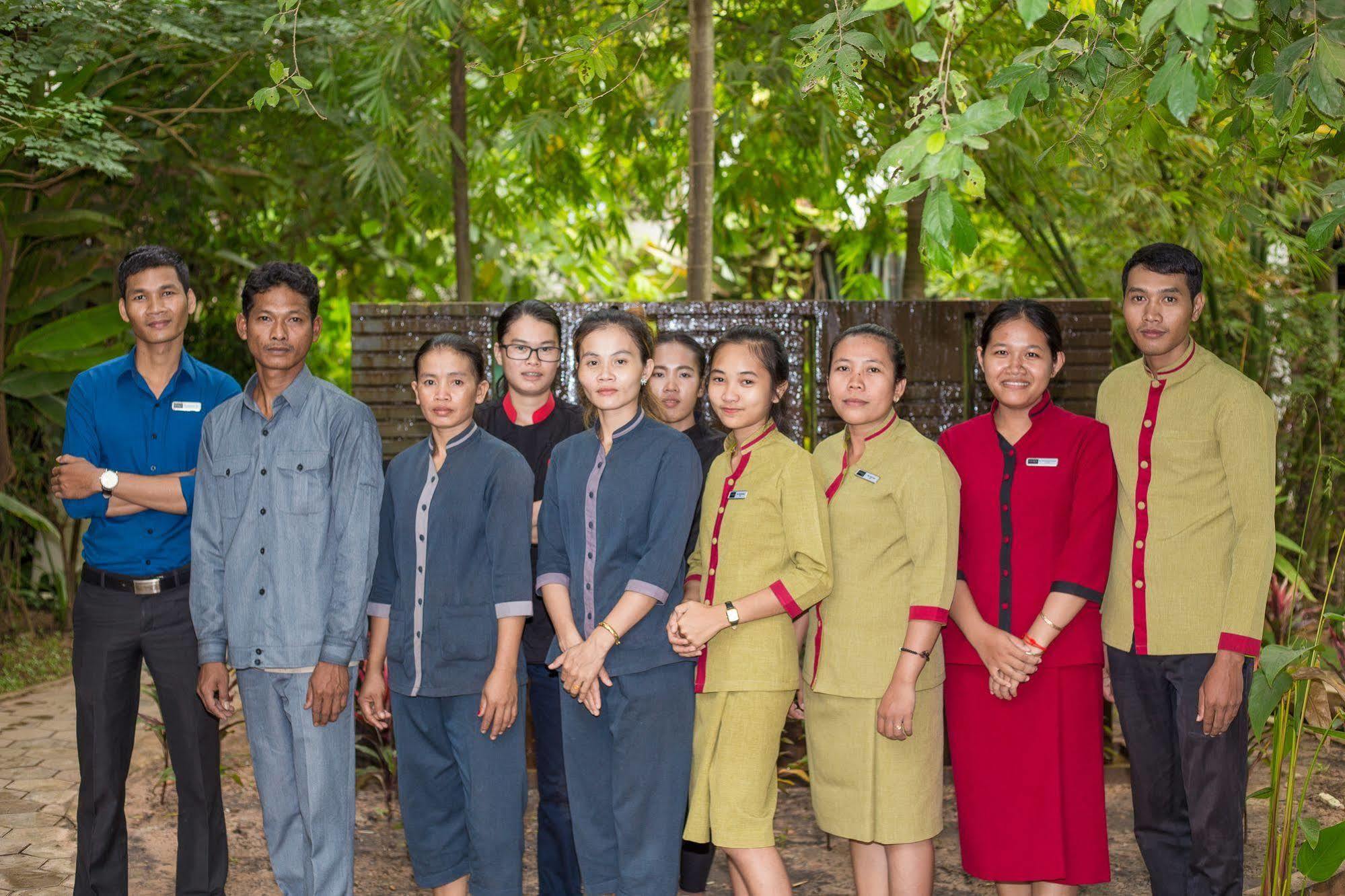 Ashia Hotel & Lounge Siem Reap Buitenkant foto